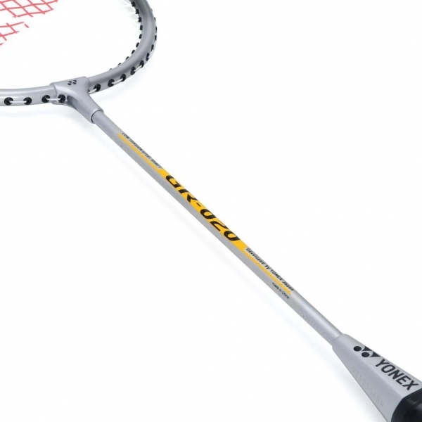 Raquete de Badminton Yonex GR-020 Prata e Preto - Cinza/Preto